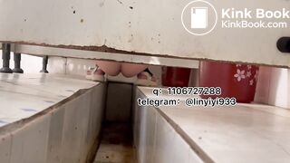 Beautiful women pooping in the toilet 144