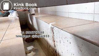 Beautiful women pooping in the toilet 148