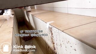 Beautiful women pooping in the toilet 148