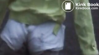 Caviar Exp - Marina messy shorts outside