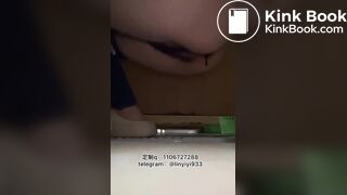 Beautiful women pooping in the toilet 154