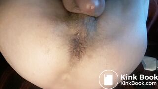 Je t'expose mon anus, je pète en jouant avec mon zizi, j'éjacule fort