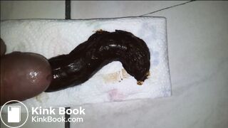 Grosse fournée intestinale en dégustation que j'arrose de sperme