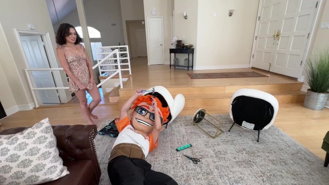 ThePornDude's Handyman Adventure: Tightening Bolts & Nuts with Satine Summers!