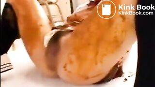 Naughty Japan Schoolgirls - Private scat lesson