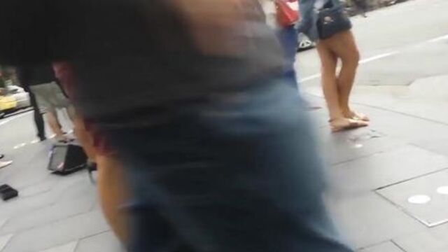 Bare Candid Legs - BCL#085