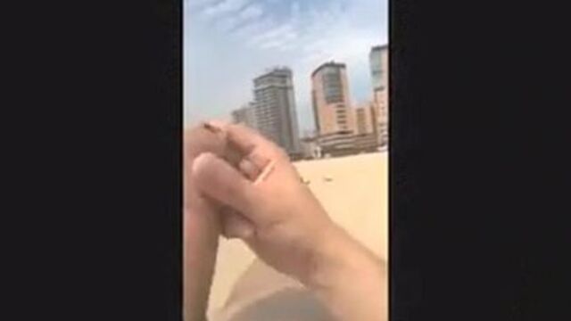 Wanking to a bikini girl and cumming rough