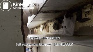 Girl pooping in toilet 002