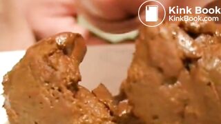 Boudin fécal sodomisant mon anus béant, sperme dégoulinant en gros plan