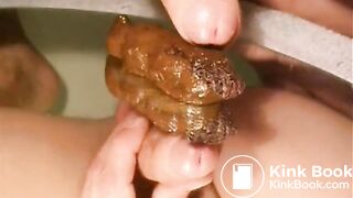 Pousée fécale pour éjaculation matinale