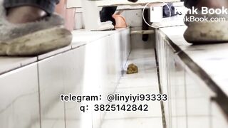 Girl pooping in toilet 007