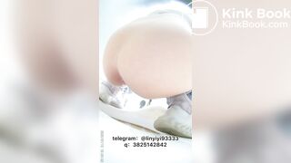 Girl pooping in toilet 008