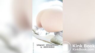 Girl pooping in toilet 008