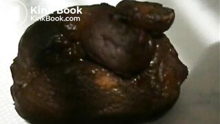 Large ouverture anale, grosse poutre fécale, giclée séminale