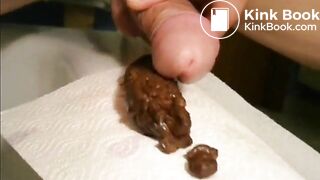 Large ouverture anale, grosse poutre fécale, giclée séminale