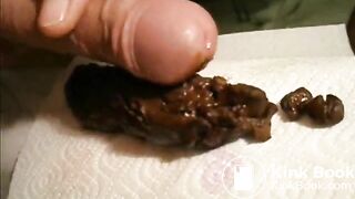 Large ouverture anale, grosse poutre fécale, giclée séminale