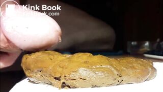 Je te fais caca dessus, masturbation et éjaculation scato 1.2