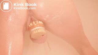 Solo Russian Babe Pleasures Herself in the Bathroom