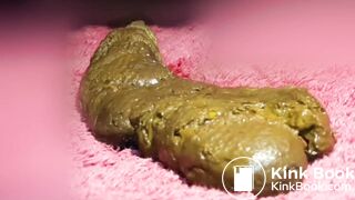Un bon gros caca, jeux scatos, dégustation fécale, étalage et éjaculation