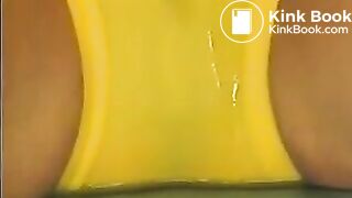 Japanese Bloomers - Pissing in yellow bloomers