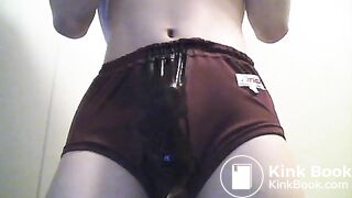 Japanese Bloomers - Boy peeing in bloomers