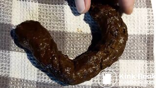 J'ai envie de jouer avec mon caca et me faire éjaculer pour toi