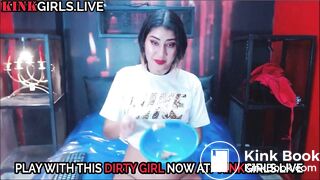 CUTE SCAT TEEN EAT SHIT WITH SPOON & DRINK PISS
