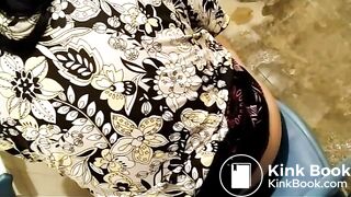 Muslim mom poops in the toilet