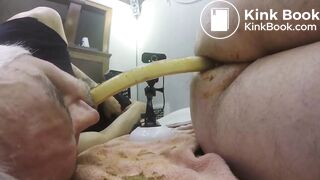 Old gay man sucking shit from his younger lover