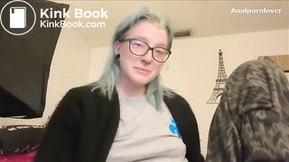 E-Girl Cutie Explains How Her Bowels Works