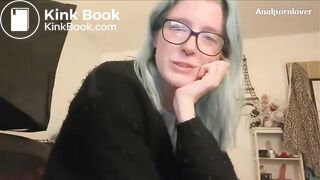 E-Girl Cutie Explains How Her Bowels Works