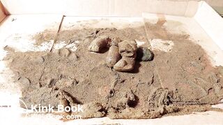 pantyhose milf in very messy scat 3