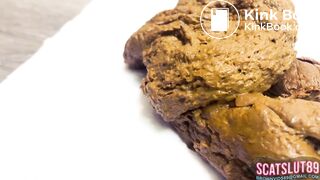 This is How a Fat Girl Shits