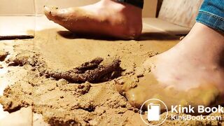 Pantyhose jeans and puppy cake 1