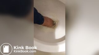 Asian Wash her shitty Pantyhose