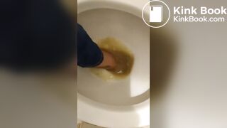 Asian Wash her shitty Pantyhose