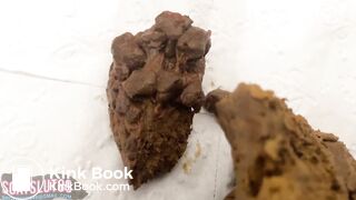 Close-Up Shit Noises (ASMR, Short Clip)