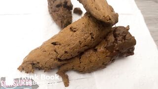 Close-Up Shit Noises (ASMR, Short Clip)