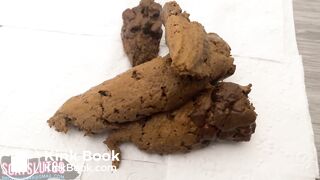 Close-Up Shit Noises (ASMR, Short Clip)