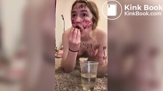 Belle cochonne mange son caca