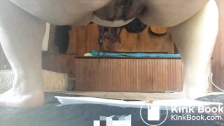 Bbw pooping on the floor