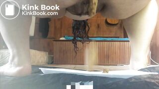 Bbw pooping on the floor