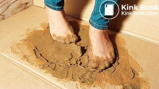 slowmotion pantyhose asian shitty feet