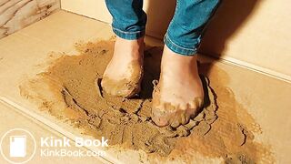 slowmotion pantyhose asian shitty feet