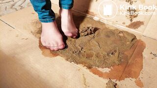 ready to go out gunky box Pantyhose bitch