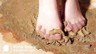 ready to go out gunky box Pantyhose bitch