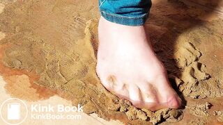 ready to go out gunky box Pantyhose bitch