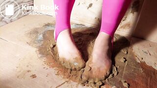 Ultra Bitch Asian Gunky Box Nylons dead