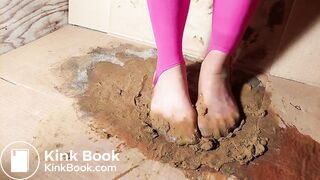 Ultra Bitch Asian Gunky Box Nylons dead