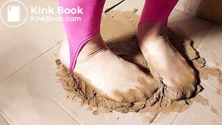 Stupid Asian Gunky Box Nylons Stuck slowMotion